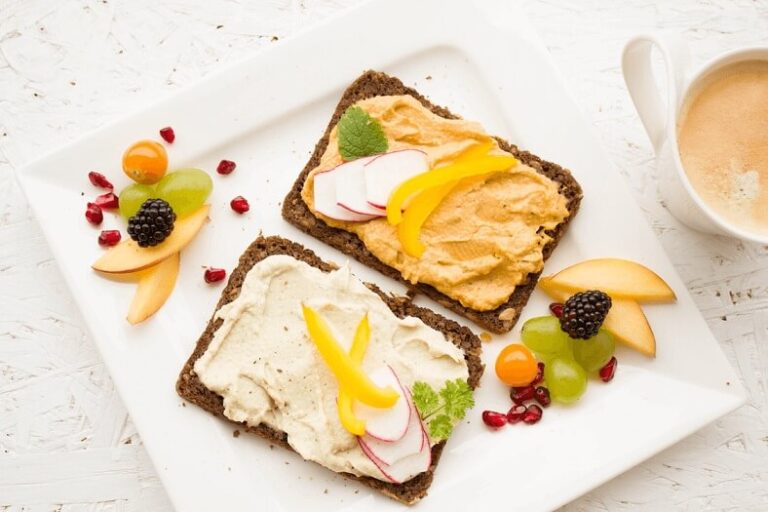 Brown Bread with cream, Fruits